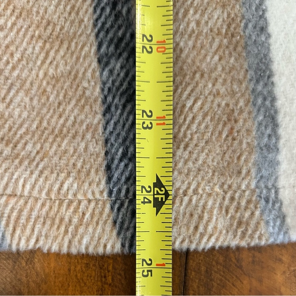SHEIN | Flannel Plaid Shacket/Jacket EUC - Picture 10 of 10